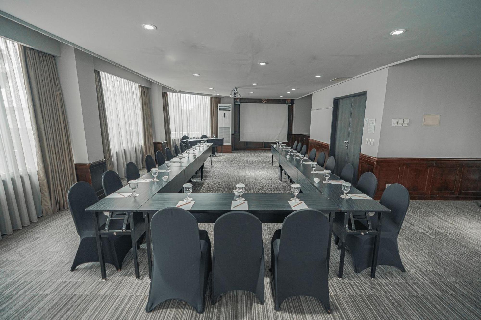 Kimaya Slipi By Harris 4* Jakarta